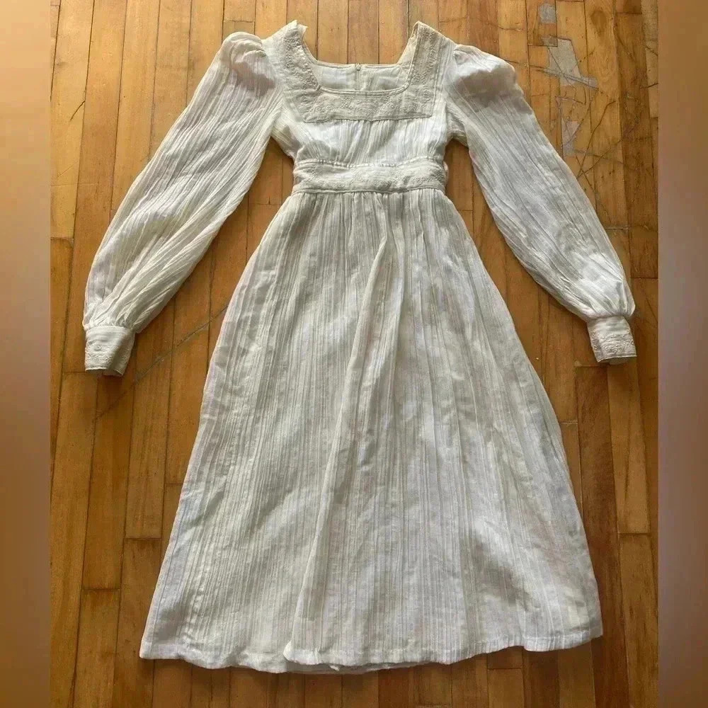 Gunne Sax Cream Long Sleeve Dress